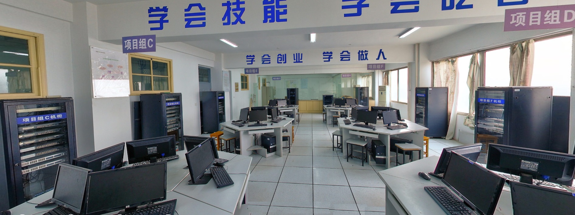 南京科技职业学院.jpg